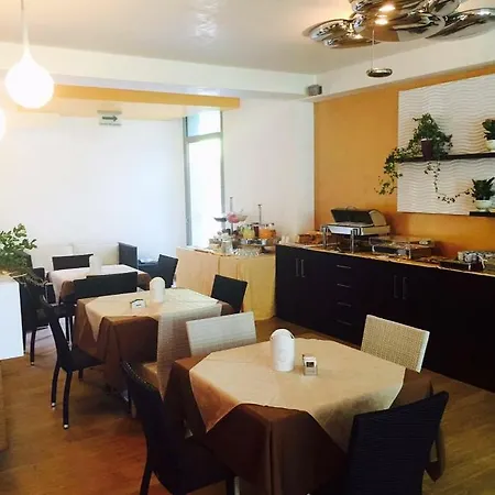 Santa Caterina Hotel